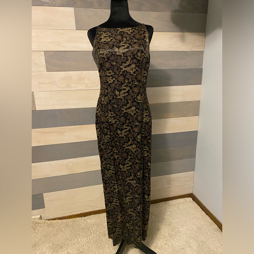Stunning Asian print silk type dress.ALL THAT JAZZ! Size 8-10. Matching purse!!